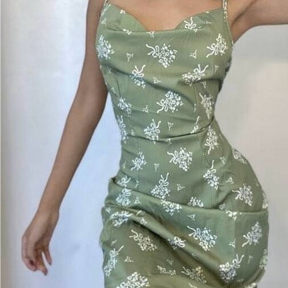 Green fairy summer dress - Picture 2 of 4
